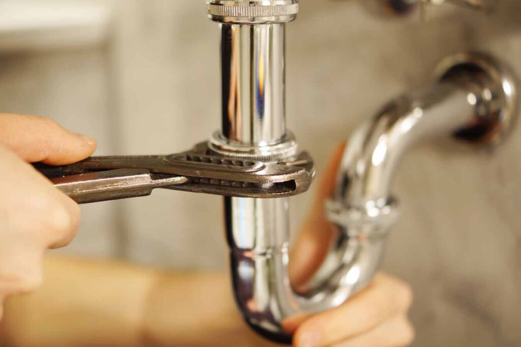 reparación de fuga de agua